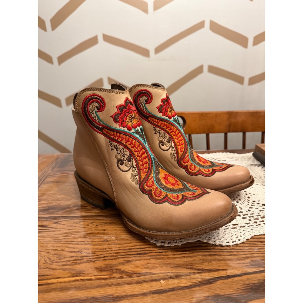 Corral Booties Women 9 Tan Embroidered Western Leather Paisley Floral Boots